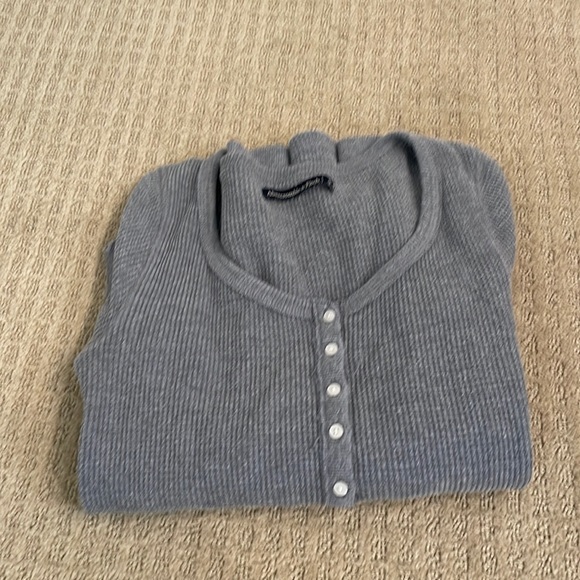 Abercrombie and Fitch Henley - Picture 1 of 2